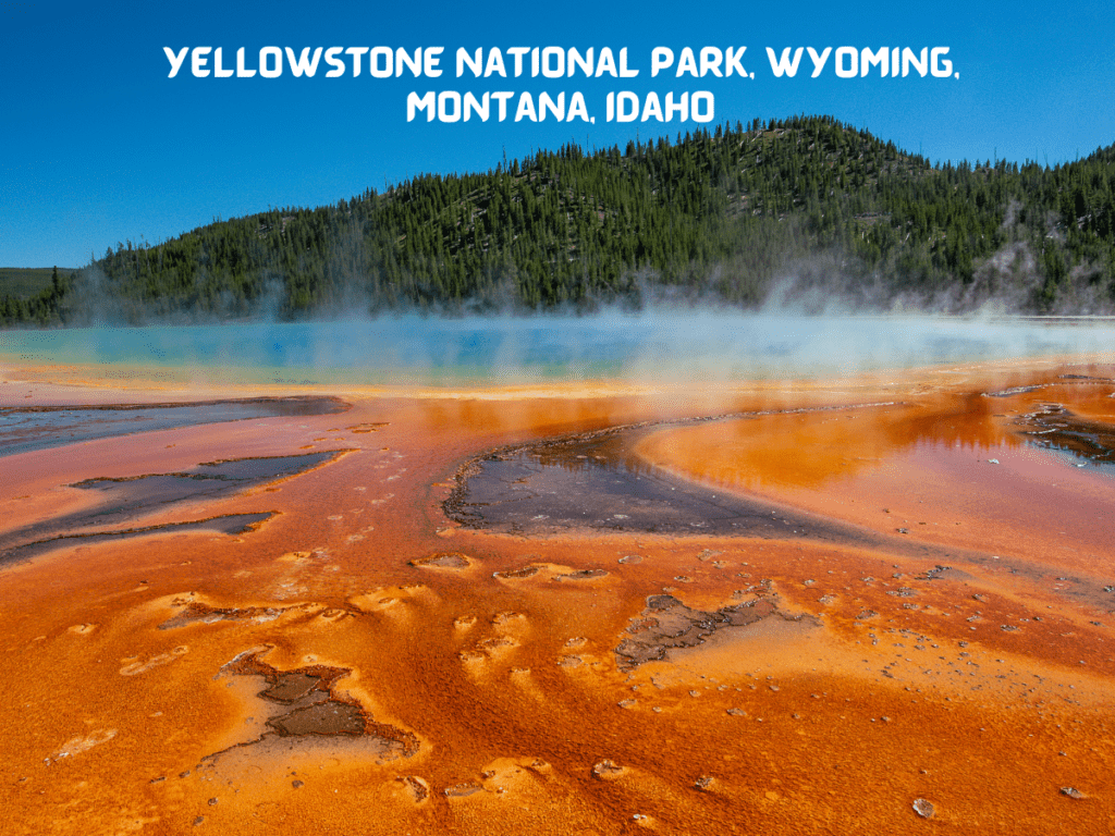 Yellowstone-National-Park-Wyoming-Montana-Idaho.